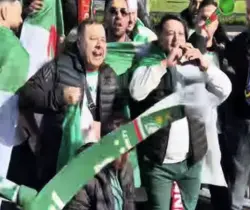 تذاكر مجانية وحافلات بلا مقابل… فيديوهات فرحة الجماهير الجزائرية بالمغرب تقلق عسكر قصر المرادية